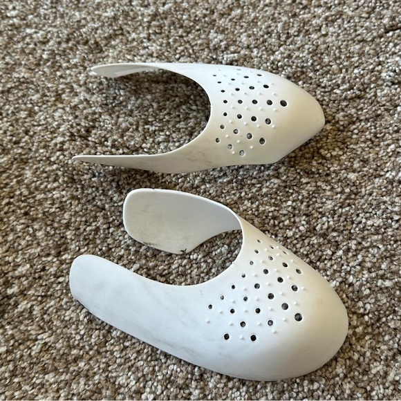 Air Jordan 4 Retro OG GS 'Fire Red'
2020 GS - Picture 3 of 10